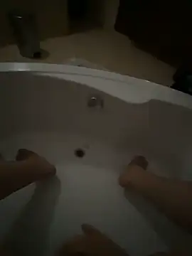 Snapshot of Mpampi chatting on September 16, 2025, 5:14 pm Mpampi online show from September 16, 2025, 5:14 pm