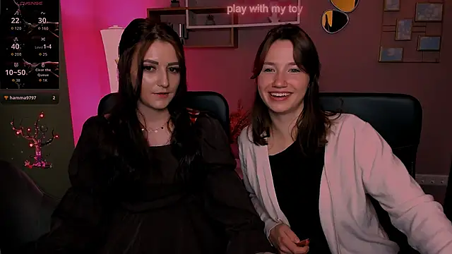 Snapshot of helli_belli chatting on October 31, 2025, 9:43 pm helli belli online show from October 31, 2025, 9:43 pm