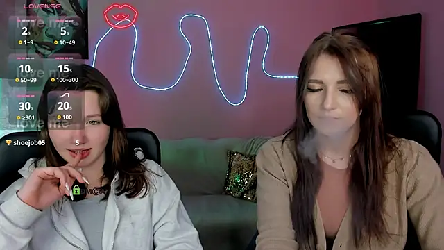 Snapshot of helli_belli chatting on February 28, 2026, 8:19 pm helli belli online show from February 28, 2026, 8:19 pm