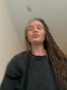 Beverly Hilll online show from November 12, 2025, 12:20 pm