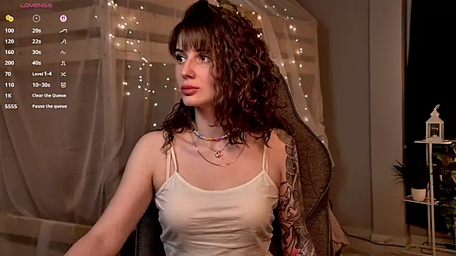 OliviaMcClean online show from May 22, 2026, 11:36 pm