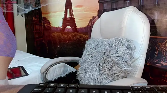 Gabi Prince online show from October 25, 2025, 7:36 pm