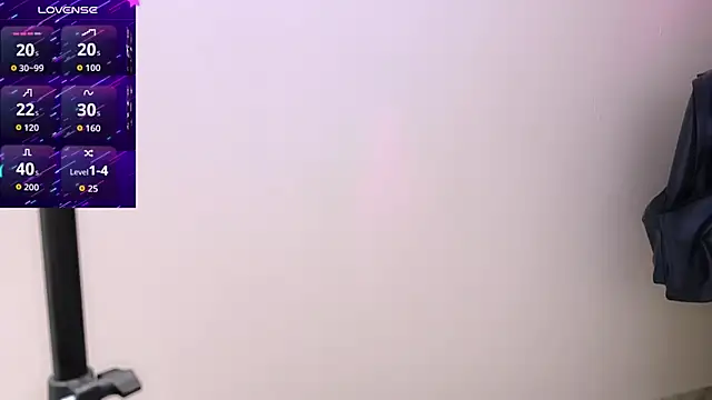 Snapshot of Thony444 chatting on May 17, 2026, 8:03 am Thony444 online show from May 17, 2026, 8:03 am