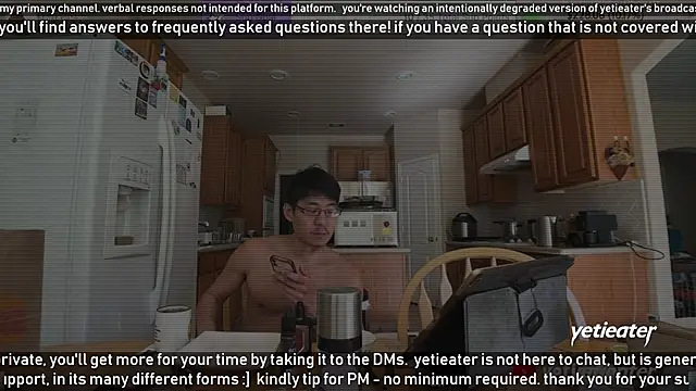 Snapshot of yetieater chatting on February 1, 2025, 5:58 pm yetieater online show from February 1, 2025, 5:58 pm