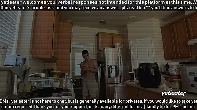 Snapshot of yetieater chatting on June 11, 2026, 4:15 pm yetieater online show from June 11, 2026, 4:15 pm