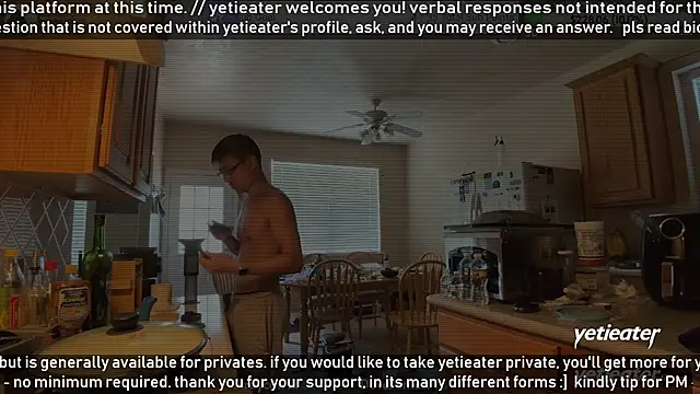 Snapshot of yetieater chatting on June 10, 2026, 4:30 pm yetieater online show from June 10, 2026, 4:30 pm