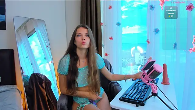 Alice neon online show from September 24, 2025, 12:40 am