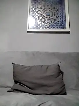 iurinicola online show from February 5, 2026, 10:38 pm