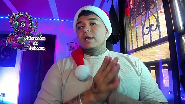 Strip Classes Col online show from November 5, 2025, 3:04 pm