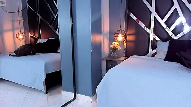 Melissa 23  online show from October 25, 2025, 11:31 am