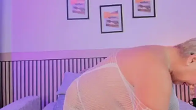 Lucy Milf 68 online show from November 21, 2025, 10:47 am