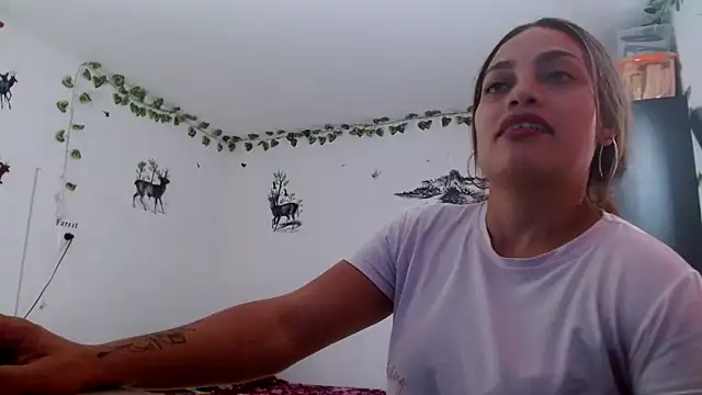 Ehilyn online show from September 17, 2025, 8:11 pm