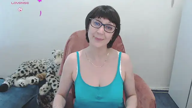 Snapshot of LenaFlynn chatting on March 9, 2025, 9:24 am LenaFlynn online show from March 9, 2025, 9:24 am