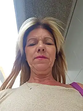 Melody73 online show from October 13, 2025, 4:08 pm