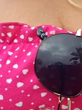 Melody73 online show from October 19, 2025, 10:07 am