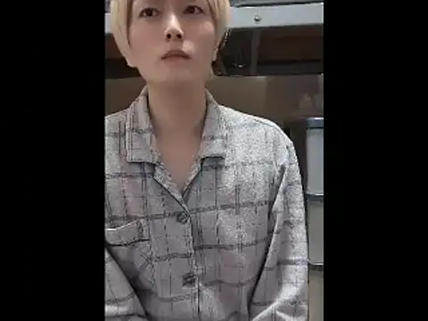 mgnhiroyuki online show from March 18, 2026, 4:26 am