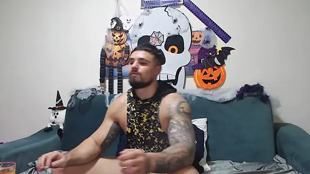 Tiberius hunk online show from November 4, 2025, 9:07 pm