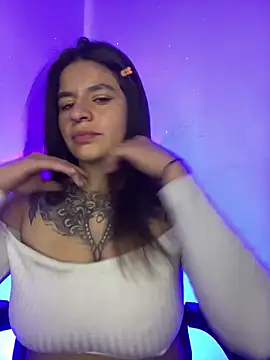 sofia 23x online show from December 15, 2025, 4:13 pm