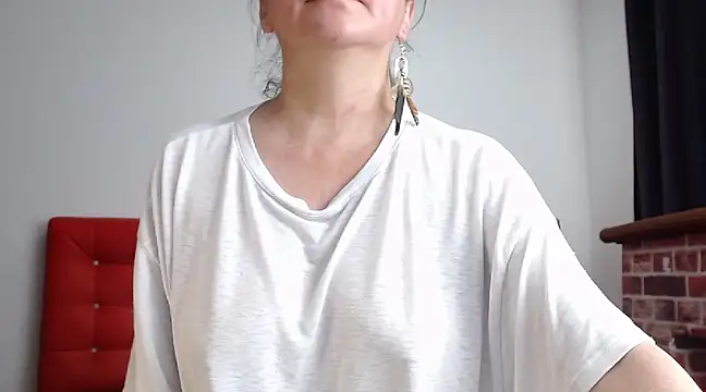 Snapshot of CrazzyJuana chatting on March 2, 2025, 1:31 pm CrazzyJuana online show from March 2, 2025, 1:31 pm