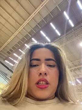 lunaxxx 69 online show from October 22, 2025, 12:32 am