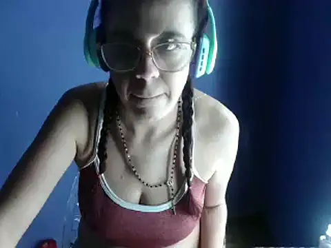 luli angel online show from March 9, 2025, 2:29 am