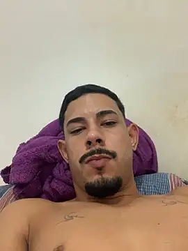 Snapshot of fernandofn chatting on October 24, 2025, 6:29 pm fernandofn online show from October 24, 2025, 6:29 pm