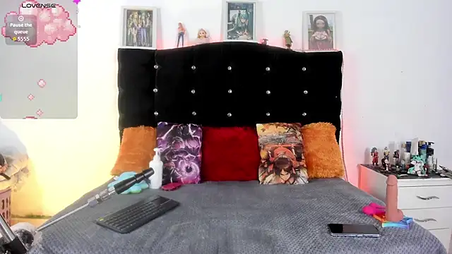 young jung online show from October 8, 2025, 3:08 am