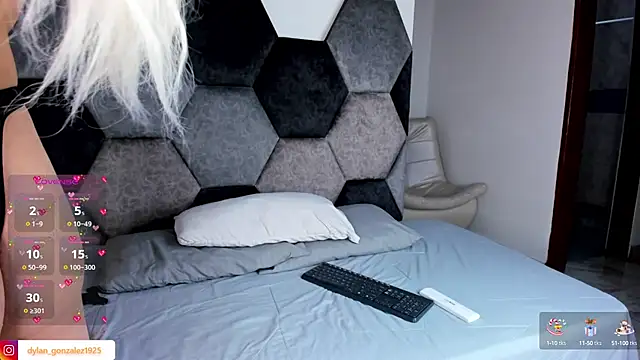 Dylan Turnerr online show from September 17, 2025, 10:23 pm