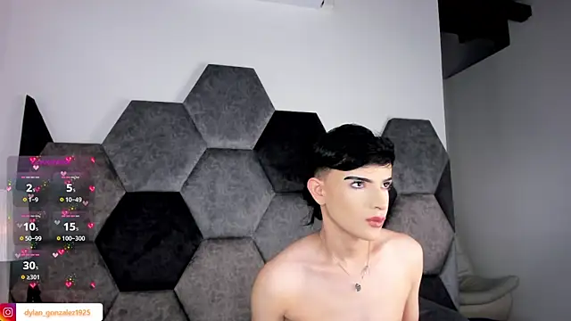 Dylan Turnerr online show from September 21, 2025, 8:58 pm