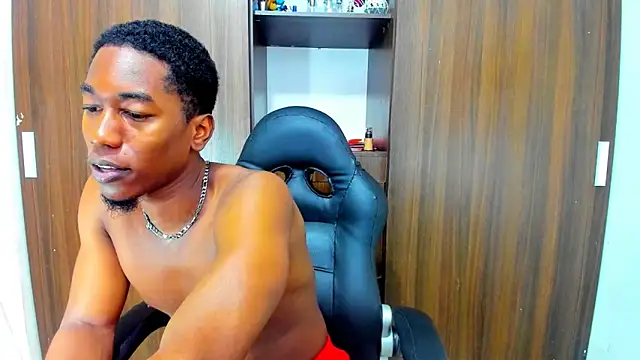 Dreamastercum  online show from September 17, 2025, 7:38 pm