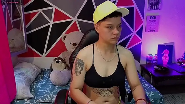 demimoore222 online show from January 9, 2026, 4:03 pm