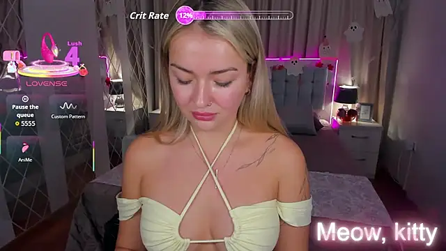 EvaGoddes online show from November 1, 2025, 9:03 am