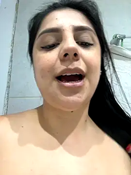 Snapshot of AliceGarc chatting on September 25, 2025, 5:19 pm AliceGarc online show from September 25, 2025, 5:19 pm