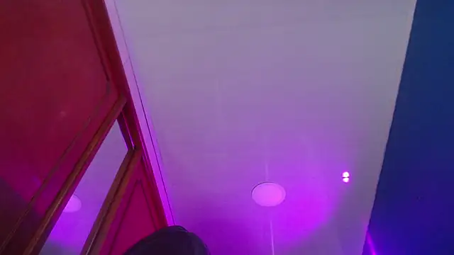 milu23   online show from October 10, 2025, 2:40 pm