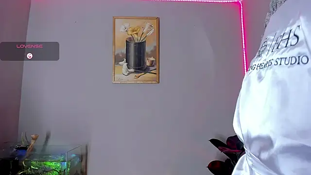 CRAZY-BOY99 online show from October 16, 2025, 9:28 am