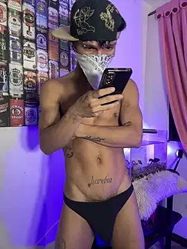 Snapshot of CRAZY-BOY99 chatting on February 16, 2026, 8:02 am CRAZY-BOY99 online show from February 16, 2026, 8:02 am