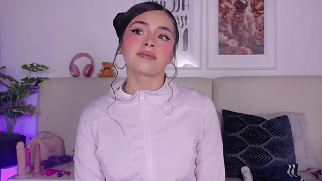 SaritaBratz online show from February 26, 2026, 9:59 pm