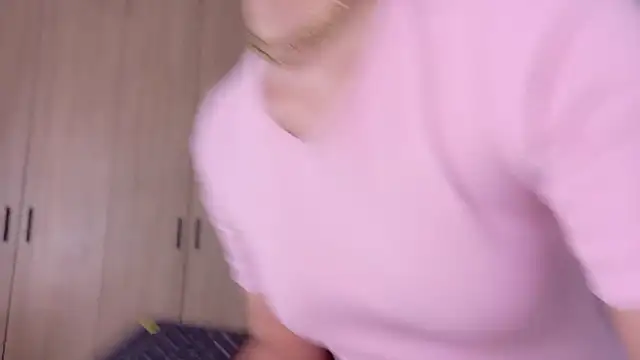 SaritaBratz online show from February 19, 2026, 9:12 pm