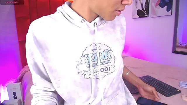 Jonas Rivers online show from April 14, 2026, 4:50 am