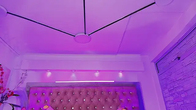 Snapshot of Jonas_Rivers chatting on October 18, 2025, 1:13 pm Jonas Rivers online show from October 18, 2025, 1:13 pm