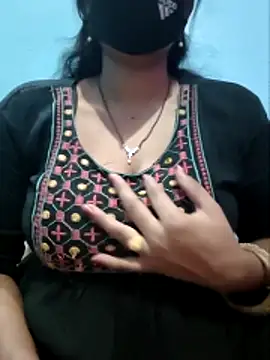 Sexyradha  online show from April 12, 2026, 4:54 pm