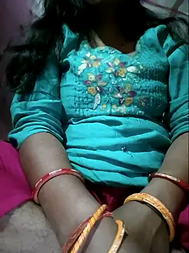 Snapshot of Sexyradha_ chatting on May 9, 2026, 8:34 pm Sexyradha online show from May 9, 2026, 8:34 pm