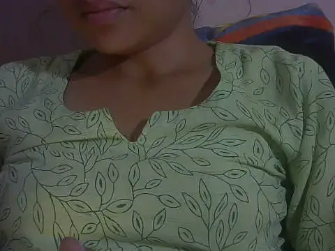 mayra89 online show from August 4, 2026, 2:32 pm