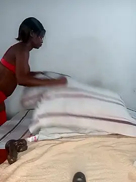 Missvixen81 online show from February 24, 2026, 4:57 am