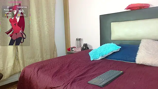 LorenaJoness online show from November 29, 2025, 2:39 pm