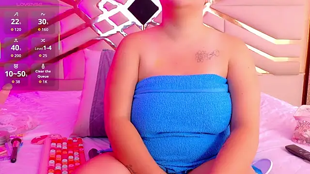 playfulcurvy online show from October 11, 2025, 7:48 pm