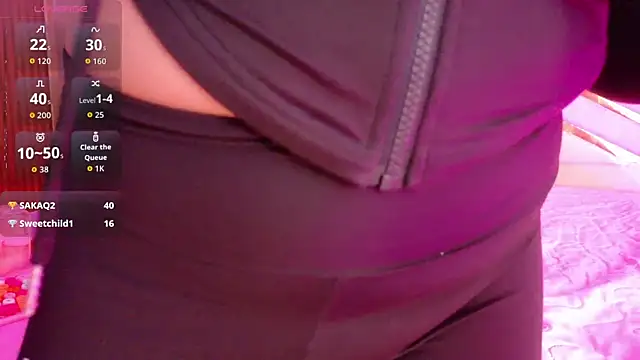 playfulcurvy online show from October 30, 2025, 7:55 pm