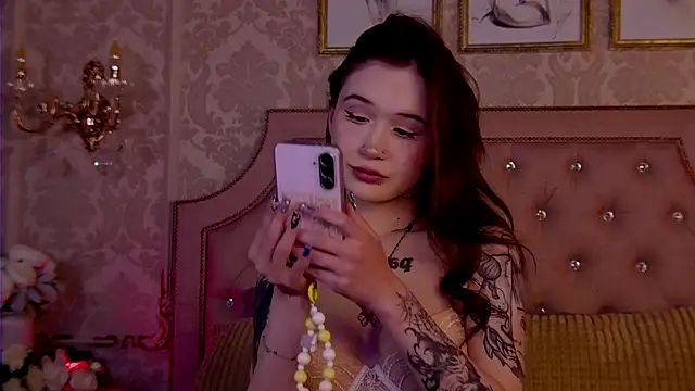 HeatherSweet  online show from November 13, 2025, 5:50 pm