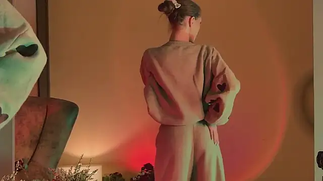 Amanda River online show from September 14, 2025, 7:58 pm