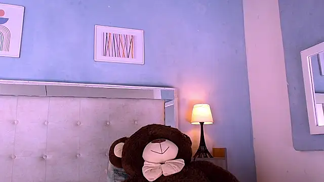 Emily Castillo 1 online show from December 21, 2025, 4:58 am